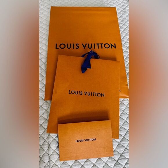 Louis Vuitton Set of three Shopping Bags - Picture 7 of 7